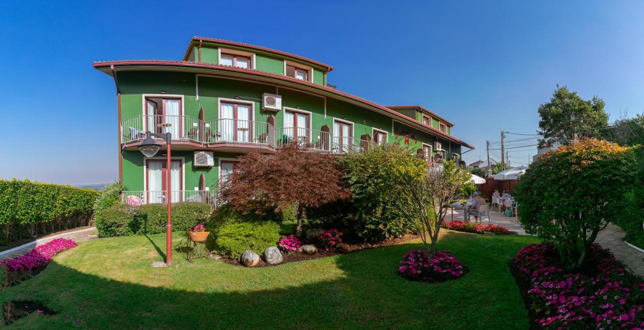 Hotel Lombina Пуэбла-дель-Караминьяль Экстерьер фото